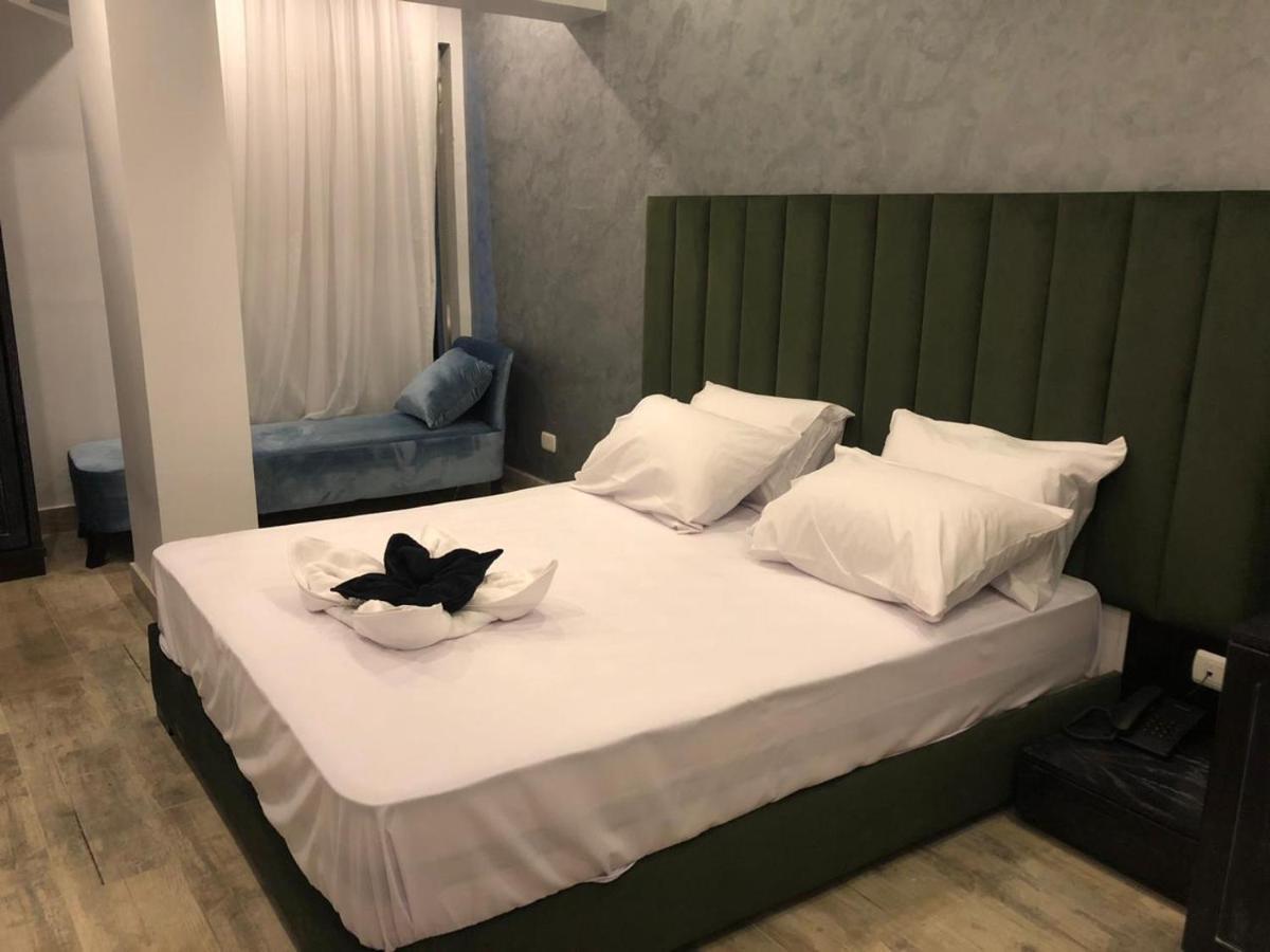 Cleopatra Pyramids View Hotel Kafret el-Gabal Esterno foto